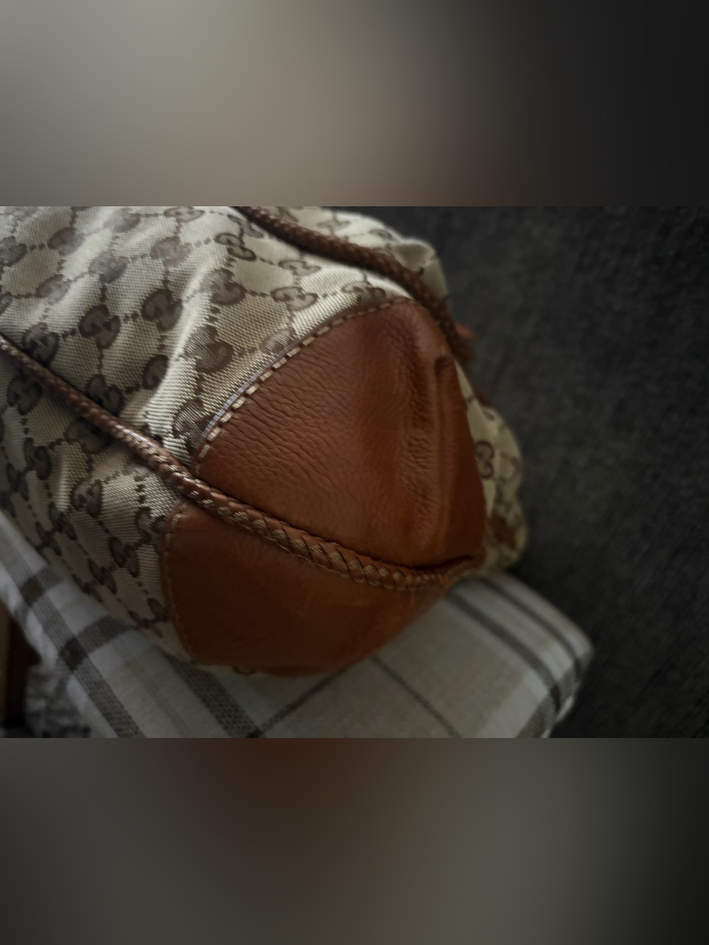 Authentic Gucci Tan/Brown GG Canvas Leather Tassel Shoulder Hobo Bag - Picture 4 of 11